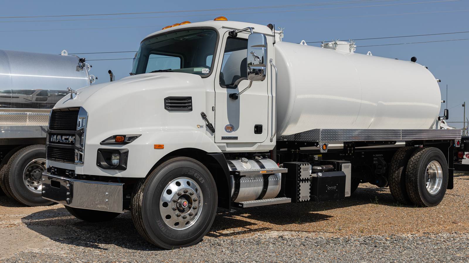 IN STOCK - 2025 Mack MD7 Sewer / Septic Truck - Iron-Vac 2500 Gallon Steel Tank Body