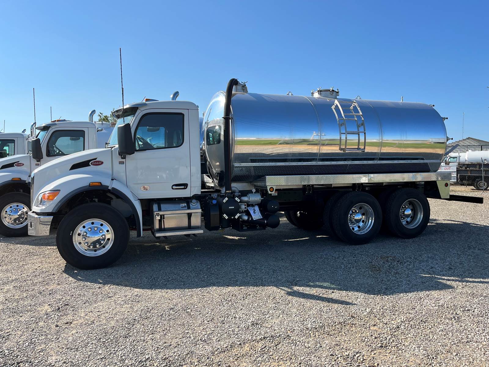 2025 Peterbilt 548 Sewer / Septic Truck - Iron-Vac 4200 Gallon Polished Aluminum Tank Tank Body
