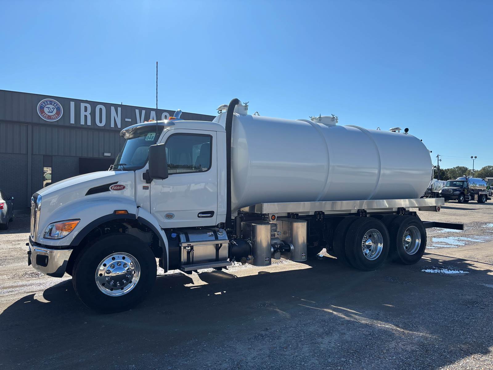 IN STOCK - 2025 Peterbilt 548 Sewer / Septic Truck - Iron-Vac 4200 Gallon Carbon Steel Tank Tank Body