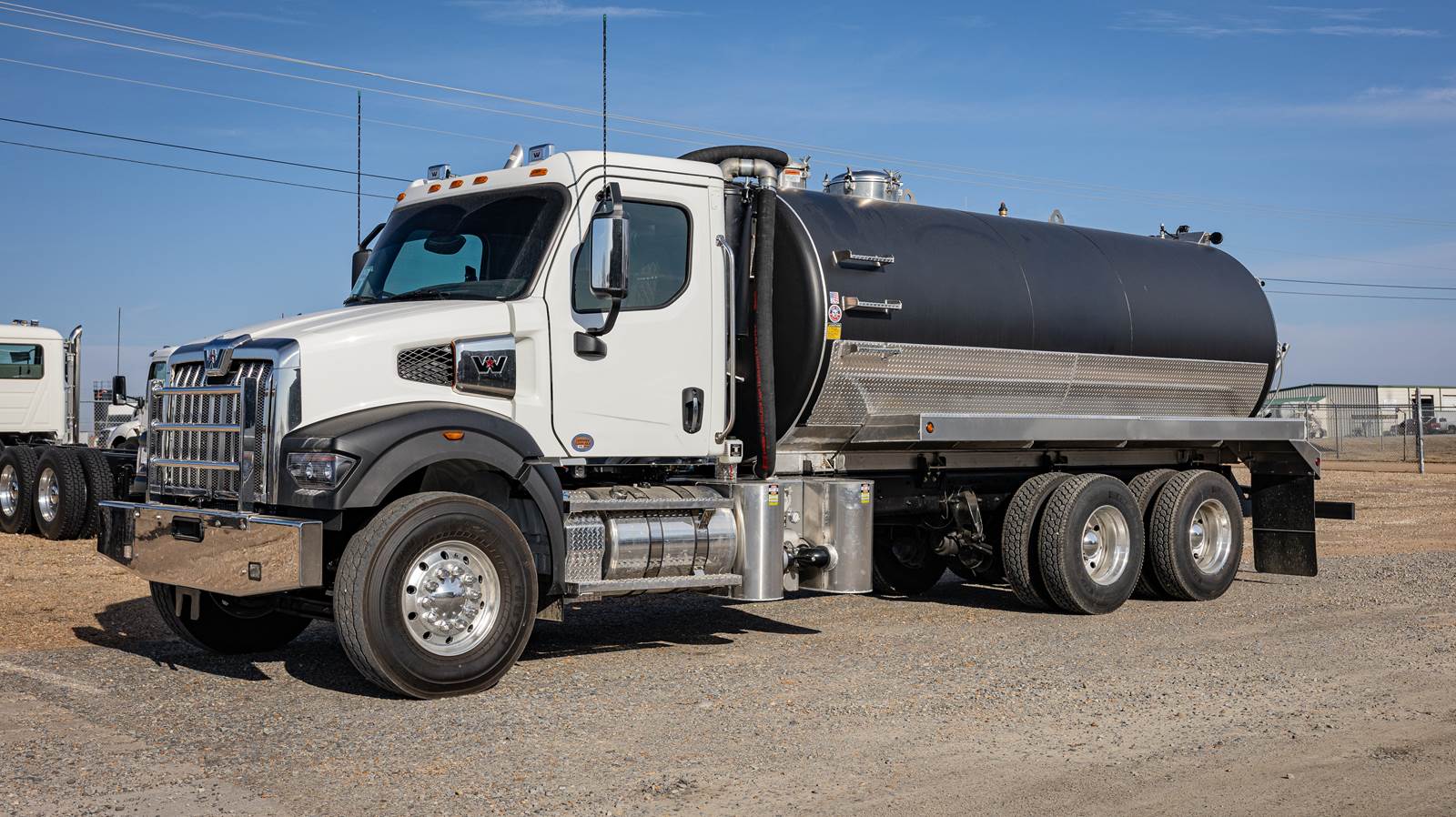 2026 Western Star 47X Sewer / Septic Truck - Iron-Vac 4400 Gallon Aluminum Tank Tank Body
